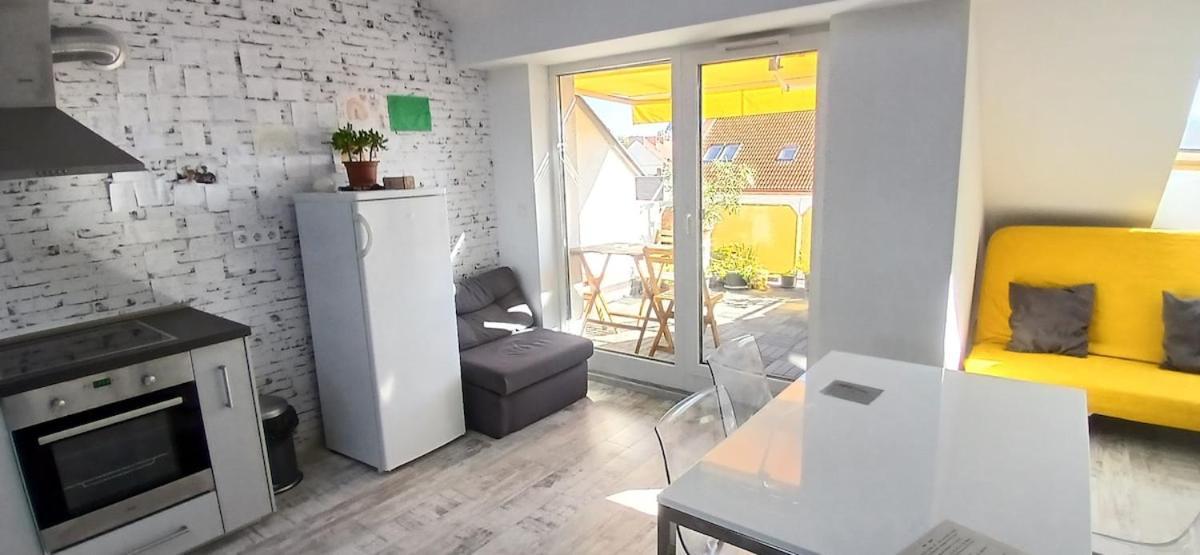 8x8 Tetőtér Apartman Szeged Esterno foto